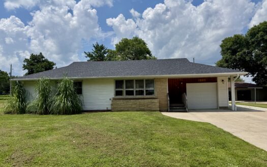 1219 Heights Avenue, Marysville, KS